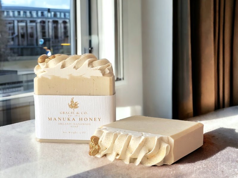 Manuka Honey Oats & Coconut Milk Shea Butter Soap